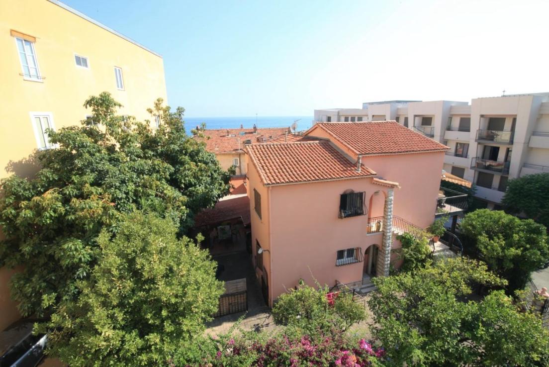 Bel Appartement Lumineux Joyeux Spacieux, Vue Mer Menton Eksteriør billede
